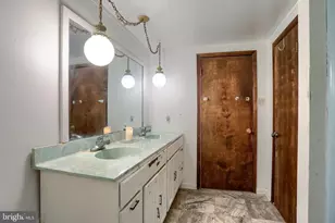 120 Hillymede, Harrisburg, PA 17111 - Photo 25