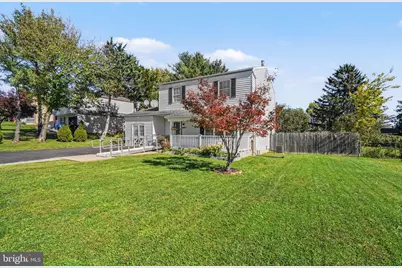 293 Sweetbriar Drive, Harrisburg, PA 17111 - Photo 3