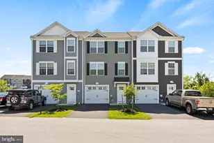 2908 Hickorywood Ln, Harrisburg, PA 17110 - Photo 1