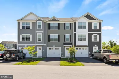 2820 Pinewood Ln, Harrisburg, PA 17110 - Photo 1