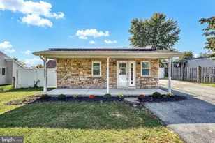 6215 Blue Bird Ave, Harrisburg, PA 17112 - Photo 3