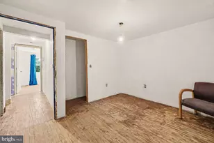 321 Pottsville St, Lykens, PA 17048 - Photo 17