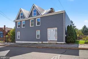 321 Pottsville St, Lykens, PA 17048 - Photo 3