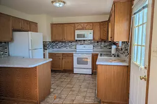 7037 Terrann Dr, Harrisburg, PA 17112 - Photo 3