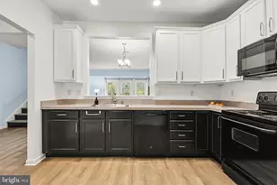 767 Creekside Dr, Hummelstown, PA 17036 - Photo 7