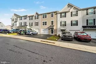 8166 Haley Ct, Harrisburg, PA 17112 - Photo 3