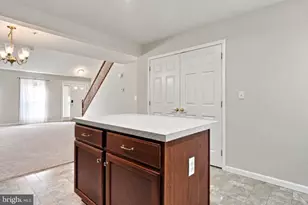 4864 Sheffield Ct, Harrisburg, PA 17112 - Photo 9