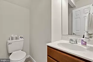 4864 Sheffield Ct, Harrisburg, PA 17112 - Photo 11