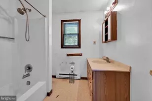 451 Main St, Harrisburg, PA 17113 - Photo 17