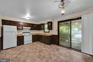 451 Main St, Harrisburg, PA 17113 - Photo 9