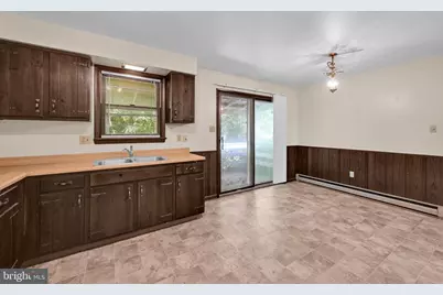 451 Main Street, Harrisburg, PA 17113 - Photo 11