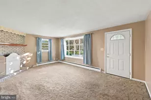 1424 Karen Dr, Harrisburg, PA 17109 - Photo 5