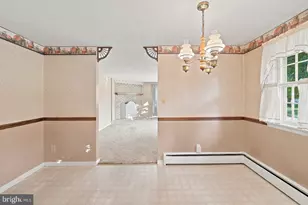 1424 Karen Dr, Harrisburg, PA 17109 - Photo 9