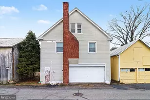 37R W Main St, Elizabethville, PA 17023 - Photo 17