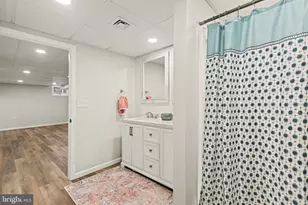 2404 Glendore Dr, Harrisburg, PA 17112 - Photo 35