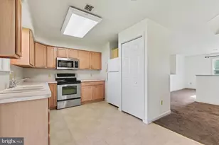 215 Forest Oak Ln, Harrisburg, PA 17110 - Photo 13