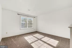 215 Forest Oak Ln, Harrisburg, PA 17110 - Photo 7