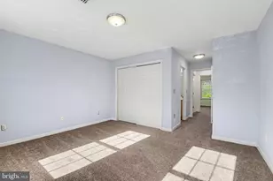 215 Forest Oak Ln, Harrisburg, PA 17110 - Photo 17