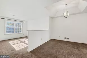 215 Forest Oak Ln, Harrisburg, PA 17110 - Photo 5