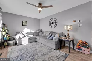 108 Graystone Dr, Hummelstown, PA 17036 - Photo 7