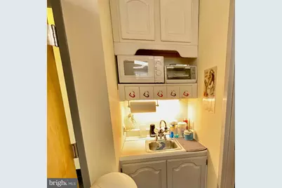 27 Regency Plaza, Glen Mills, PA 19342 - Photo 7