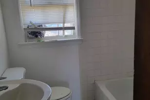 815 Clifton Ave, Darby, PA 19023 - Photo 7