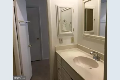 247 E Chelsea Circle, Newtown Square, PA 19073 - Photo 3