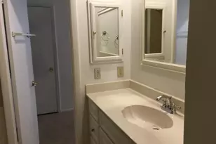 247 E Chelsea Cir, Newtown Square, PA 19073 - Photo 3