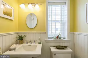 1313 Roosevelt Ave, Havertown, PA 19083 - Photo 13