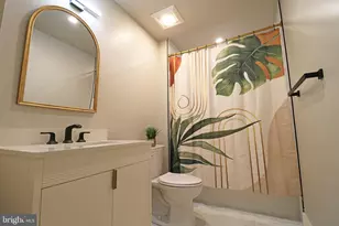 2366 Thomas Ave, Upper Chichester, PA 19014 - Photo 15