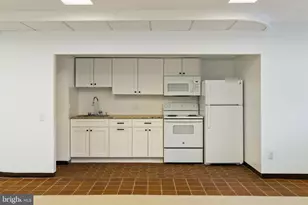 390 S Bryn Mawr Ave, Bryn Mawr, PA 19010 - Photo 63