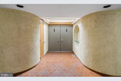 390 S Bryn Mawr Avenue, Bryn Mawr, PA 19010 - Photo 3