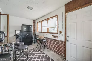 222 Holly St, Clifton Heights, PA 19018 - Photo 5