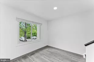 402 S Point Dr, Chadds Ford, PA 19317 - Photo 11