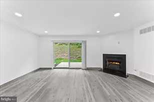 402 S Point Dr, Chadds Ford, PA 19317 - Photo 3