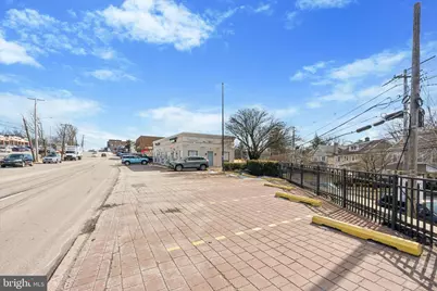 398 W Lancaster Avenue, Wayne, PA 19087 - Photo 3