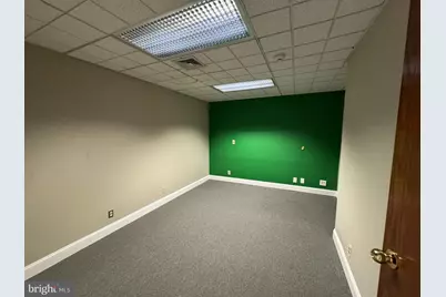 100 E Chester Pike #5, Ridley Park, PA 19078 - Photo 3