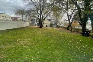 1417 E 13th St, Crum Lynne, PA 19022 - Photo 29