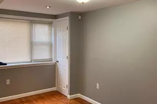 210 Londonderry Ln, Darby, PA 19023 - Photo 9