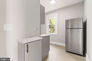 216 Collingdale Ave, Collingdale, PA 19023 - Photo 5