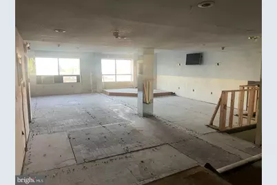 327 Highland Avenue, Chester, PA 19013 - Photo 11