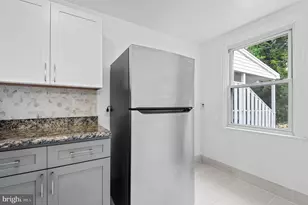 230 W Washington Ave, Clifton Heights, PA 19018 - Photo 9