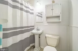 464 S Andrews Ave, Glenolden, PA 19036 - Photo 13