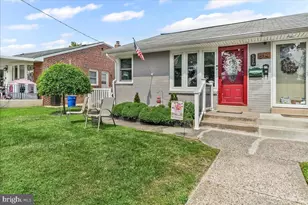 516 Edgewood Ave, Folsom, PA 19033 - Photo 27