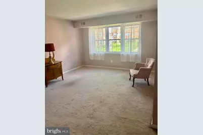 804 South Avenue #D7, Secane, PA 19018 - Photo 9