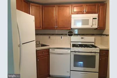 1 Brighton Village Drive, Broomall, PA 19008 - Photo 5