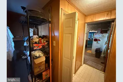 330 Fairview, Crum Lynne, PA 19022 - Photo 9