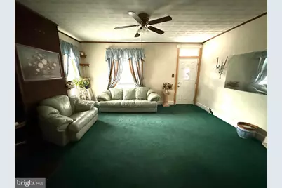 330 Fairview, Crum Lynne, PA 19022 - Photo 9