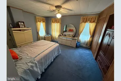 330 Fairview, Crum Lynne, PA 19022 - Photo 13