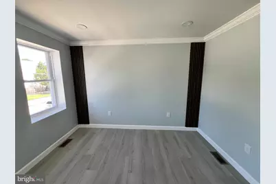 710 Lamokin Street, Chester, PA 19013 - Photo 9